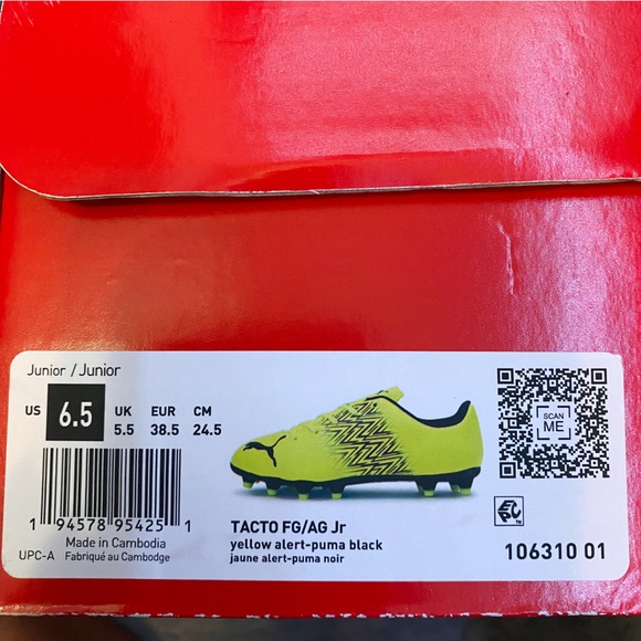 NIB Puma Yellow Juniors 6.5 Cleats - Picture 9 of 9